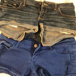 2 Hollister shorts size 3